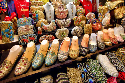 Delhi: Half-Day Shopping Tour with Local Guide