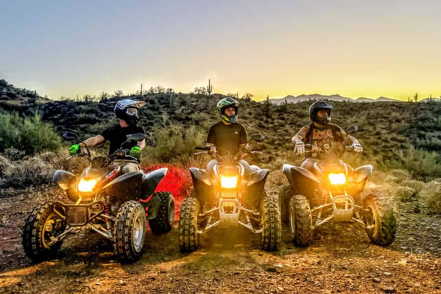 Fahr mit dem Quad! Quad-Verleih nördlich von Phoenix. Foto: GetYourGuide Fahr mit dem Quad! Quad-Verleih nördlich von Phoenix. Foto: GetYourGuide