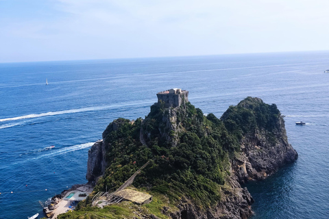 Sorrento Coast: Discover Hidden Gems by Vespa with a Buddy