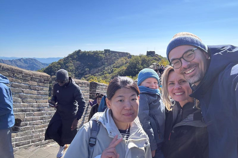 Busda: Mutianyu Great Wall & Ming Tomb Group/Private Tour Mutianyu Great Wall & Ming Tomb +XR Experience Private Tour
