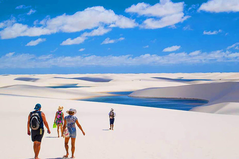Barreirinhas: excursión a la Laguna Bonita con parada en las Dunas Doradas