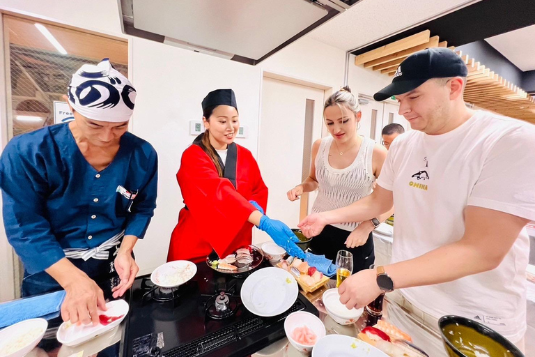 Naha Makishi Public Market : Sushi making experience English guided guide