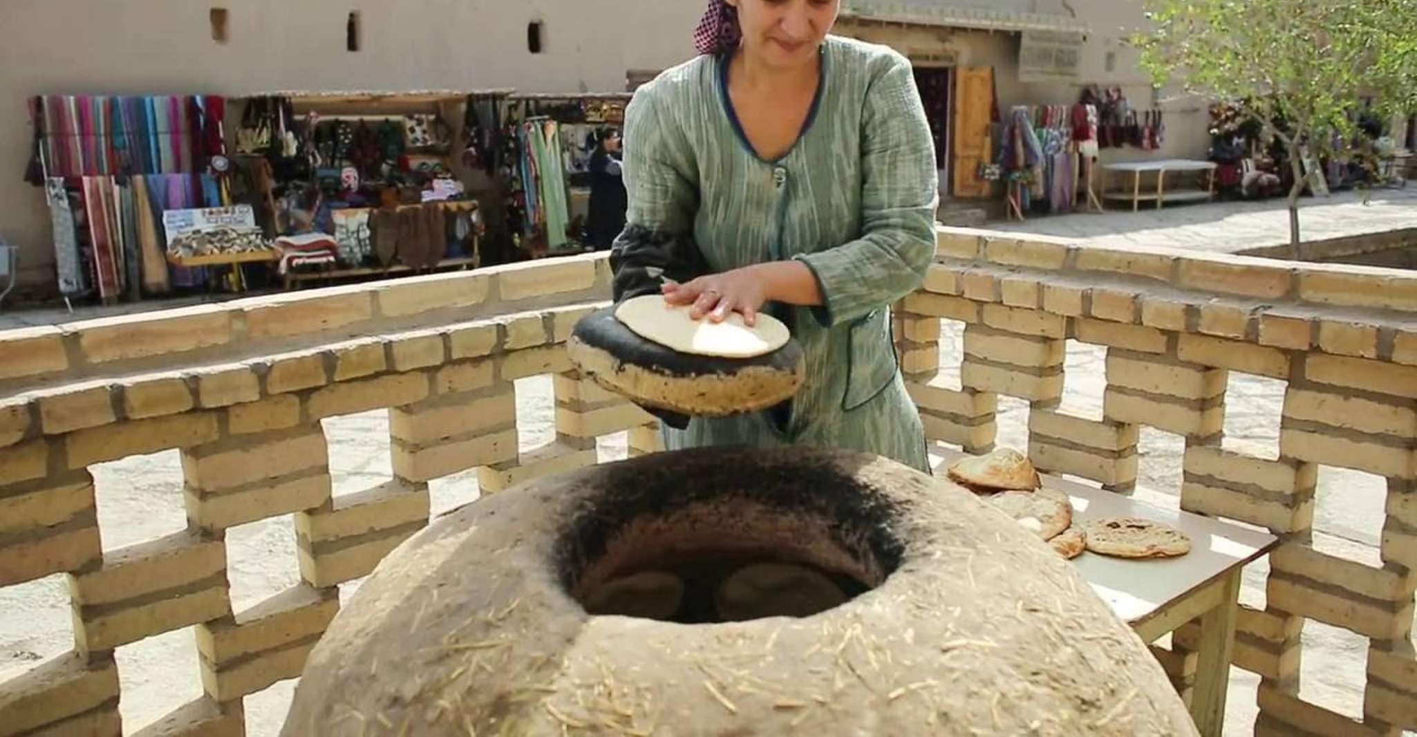 Master Class - Uzbek Bread in Khiva - Housity