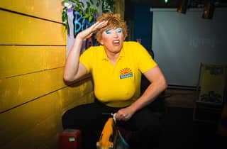 KARAOKE mit LICKY VICKY als Gastgeberin @ The Benidorm Bar, Liverpool
