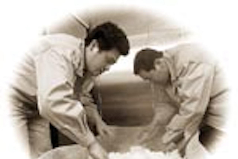 Kanazawa : Yachiya Shuzo Sake Brewery Tour and Tasting