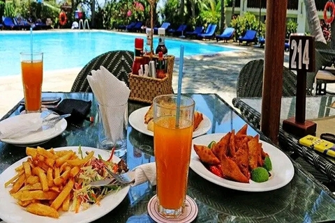 Mombasa: Excursie met Swahili lunch en drankjes.