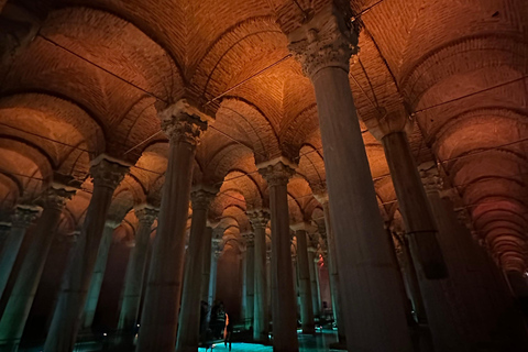 Estambul: tour guiado de la Cisterna Basílica sin colasEstambul: tour guiado sin colas de la Cisterna Basílica