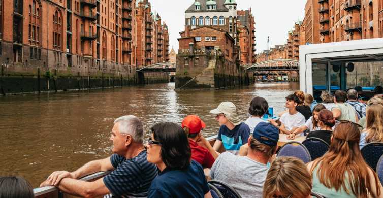 Hamburg: Hafenrundfahrt