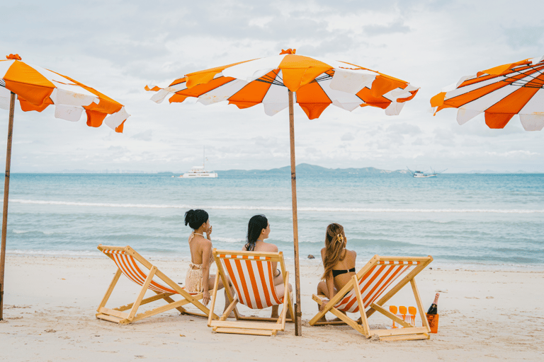 Pattaya: 3 excursões pelas ilhas num iate à vela e buffet