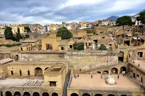 TRAMVIA From Naples: Transfer to Herculaneum Ruins by Bus