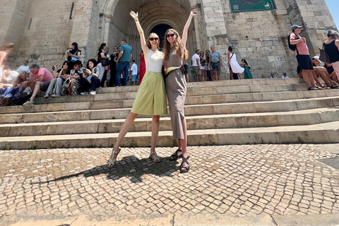 Découvrez l'histoire de Lisbonne à bord d'un tuk-tuk.Visite historique de Lisbonne en tuk-tuk électrique