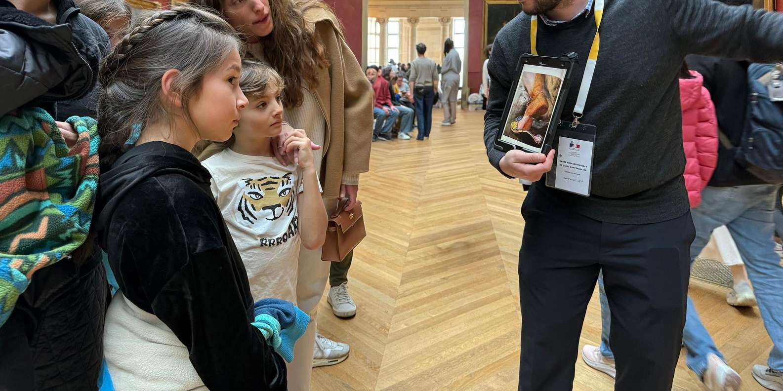 Louvre Private Tour: The Essentials and More w/ Expert Guide