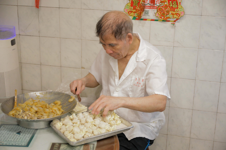 Hong Kong: tour gastronómico de sabores y tradiciones con tranvíaHong Kong: tour gastronómico privado de sabores y tradiciones - 4 horas