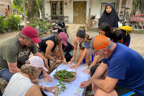 Yogyakarta: Village Tour, Gamelan, Dance & Batik with Lunch