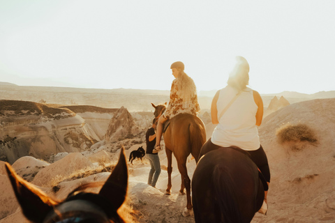 Cave Creek: Guided Sunset Horseback Ride Through the Desert 1.5-Hours Guided Sunset Horseback Ride Through the Desert