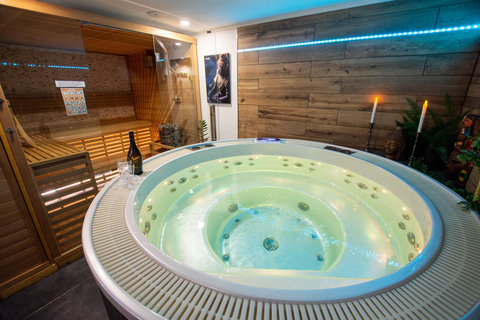 Unique private spa with jacuzzi and sauna in Prague