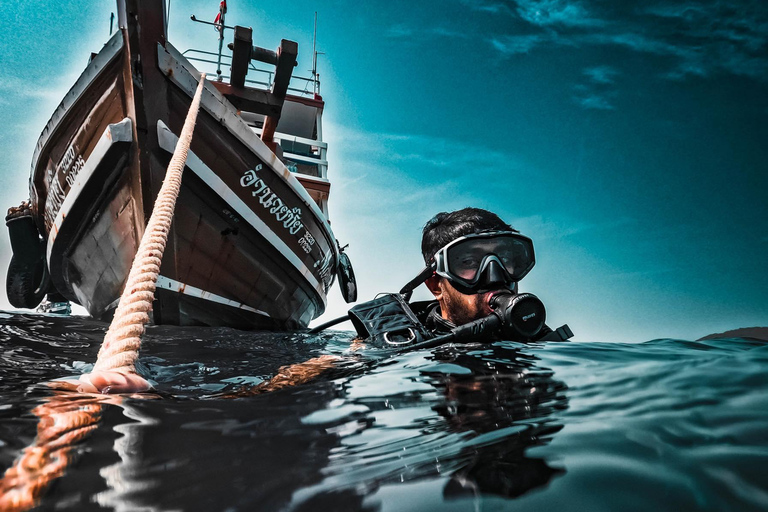 Pattaya: Fun dives in Pattaya and Samaesarn with transfer 3 Dives