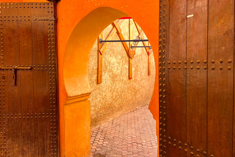 Marrakech Saadian Tombs Entry Ticket with Digital Guide App