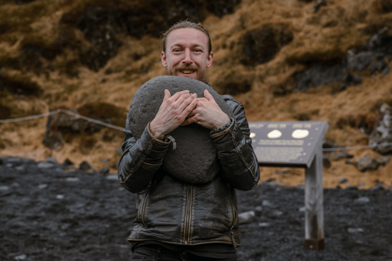 Reykjavik: avontuurlijke tour in kleine groep naar het schiereiland SnaefellsnesReykjavik: avontuurlijke tour in een kleine groep naar het schiereiland Snaefellsnes