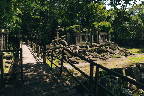 Siem Reap: Kulen Mountain, Beng Mealea, and Tonle Sap Tour Private Tour