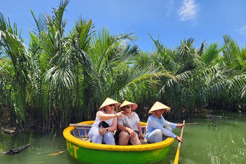 Hoi An: Vespa Tour with Basket Boat Ride and Lunch