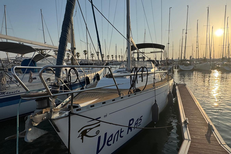 Cruise tour off Sitges with anchoring, swimming, and snacks on board Sitges cruise tour with anchoring, swimming, and snacks on board