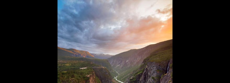 Visite privée - Hardangerfjord, Voss Gondol et 4 grandes chutes d'eau