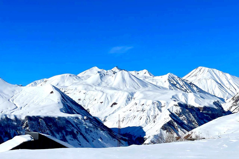 Une excursion inoubliable et merveilleuse à Gudauri - KazbegiUne excursion inoubliable et merveilleuse à Gudauri - Kazbeg