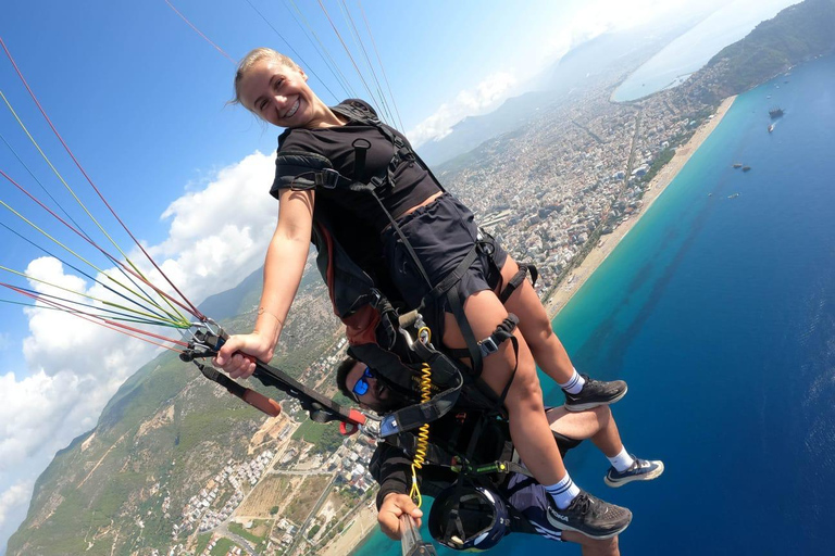 Antalya: Experiencia de Parapente con Traslados al Hotel