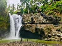 Bali, Goa Gajah, Catarata de Tegenungan y Museo Neka - Hizvo