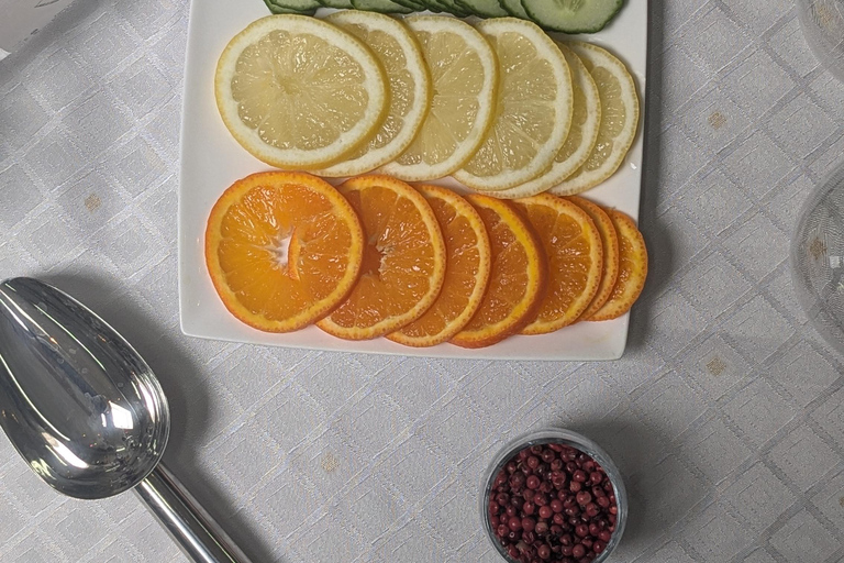 Brussels: Gin Cocktail-Making Workshop with Head Distiller