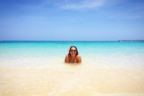 Passeio pelas Ilhas do Rosário com prática de snorkeling