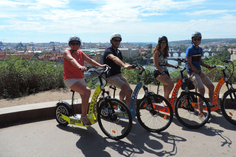 Prag: Halbtägige geführte Tour mit Segway und E-ScooterPrivate 3-stündige Kombitour mit Segway und E-Scooter