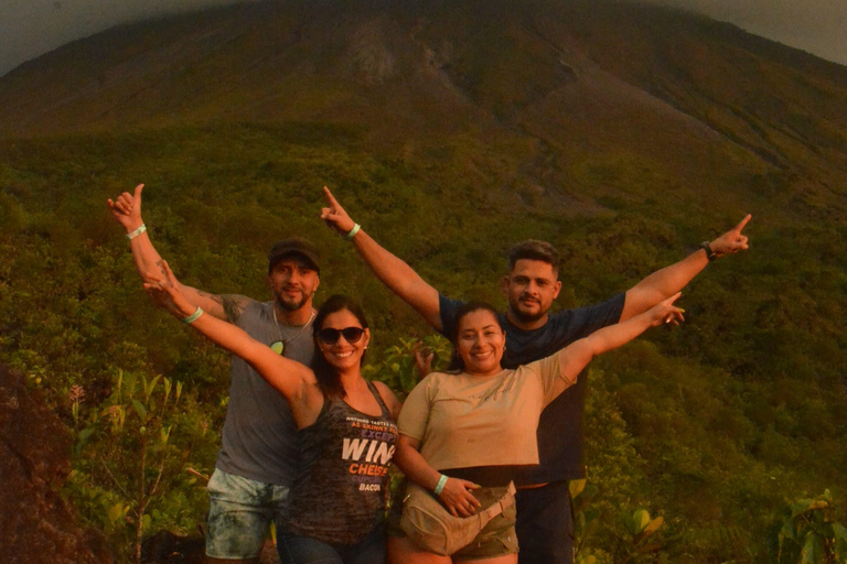 La Fortuna: Visit a Waterfall and Ride an ATV with Breakfast from San Jose La Fortuna: Visit a Waterfall and Drive an ATV with Breakfast from San Jose