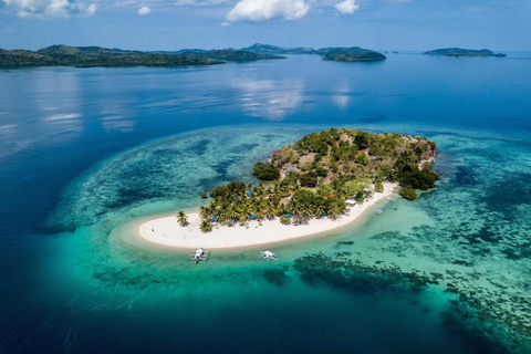 Coron: tour delle barriere coralline e dei relitti con attrezzatura per lo snorkelingTour privato