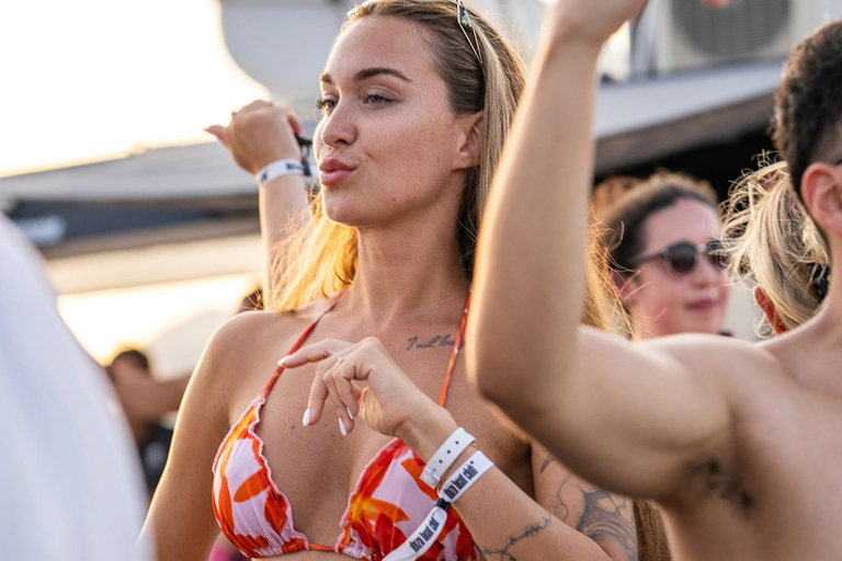 Ibiza: Sunset Boat Party at Ibiza Boat Club with Open Bar Aftersun Ibiza Sunset Boat Party: Early Bird Phase 1