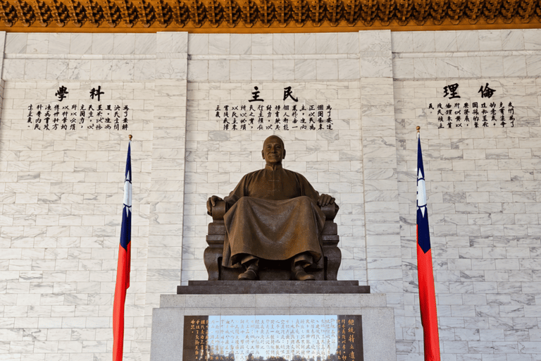 Taipei: Private Layover Walking Tour from TPE Airport 8-Hour Private Taipei Layover Tour