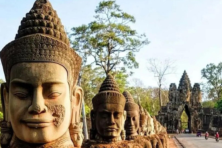 Gourmet Dawn: Angkor Wat Sunrise Authentic Khmer Breakfast
