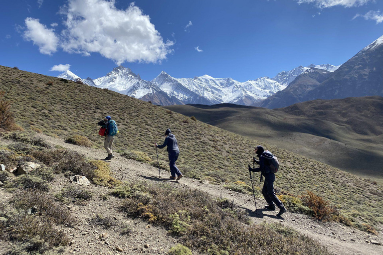 Annapurna Circuit Trek: A round trip in the Annapurna region Annapurna Circuit Trek