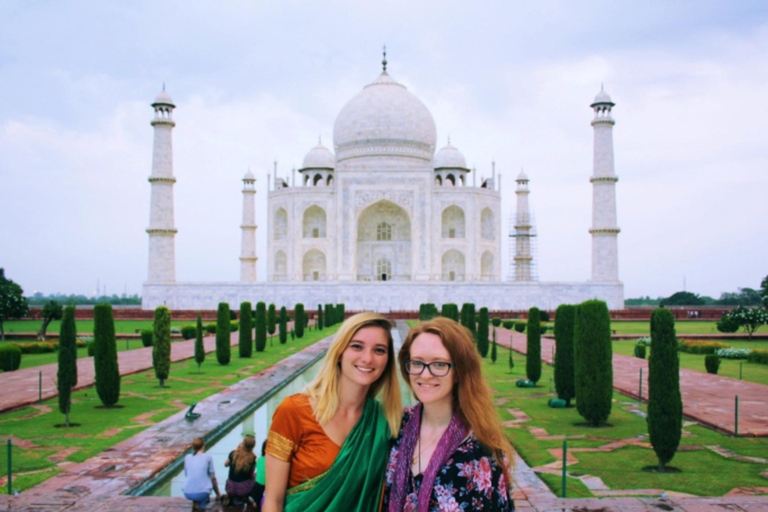 De Pune: Excursão de um dia ao Taj Mahal com voos de ida e voltaA partir de Pune: excursão com tudo incluído e voos de ida e volta