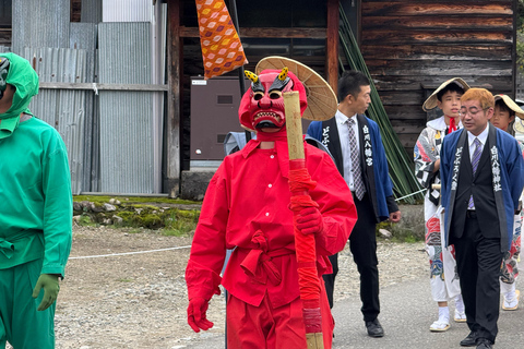 Kanazawa: Shirakawago, Gokayama, and Takayama Full Day Trip