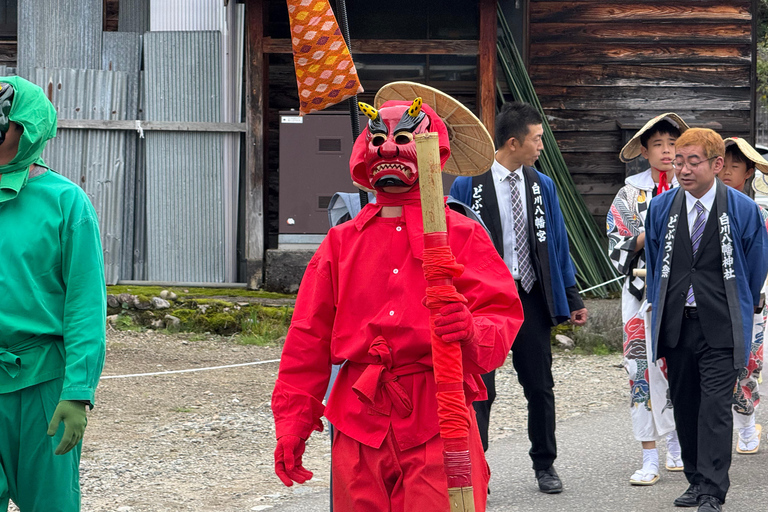 Kanazawa: Shirakawago, Gokayama, and Takayama Full Day Trip