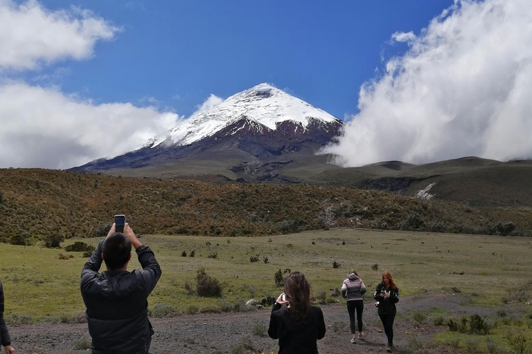Quito: Private Full Day Tour with Flexible Destinations