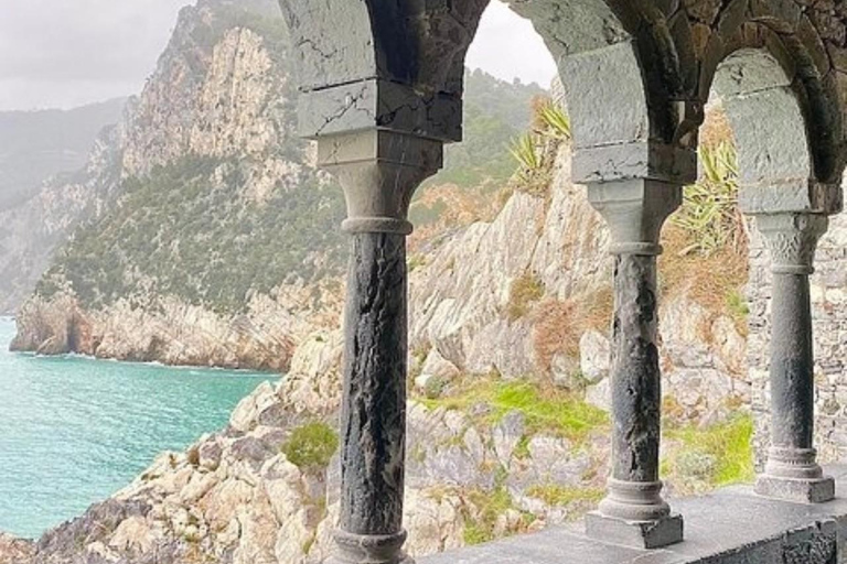 From Livorno: Accessible Cinque Terre and Pisa Private Trip