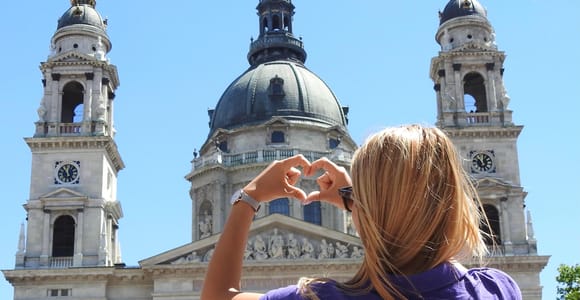 St Stephen’s Basilica Guided Tour & Shoes Memorial