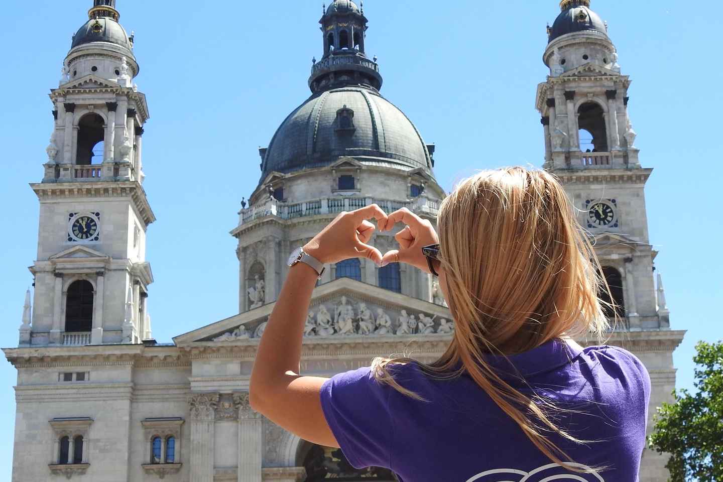 St Stephen’s Basilica Guided Tour & Shoes Memorial