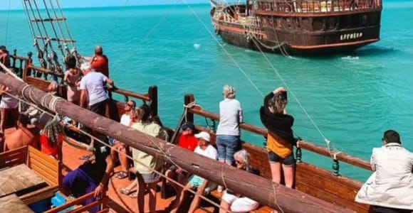 Pirate Boat Cruise Tour in Djerba & Île des Flamants Roses with Lunch