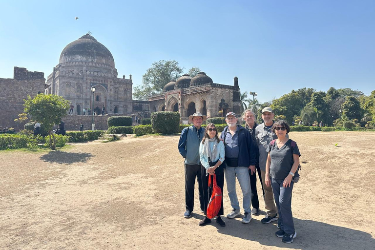 Old and New Delhi Group City Tour with Guide and Transfers