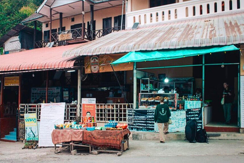 Från Luang Prabang: Långsam båt till Huay Xai 2 dagar, 1 natt