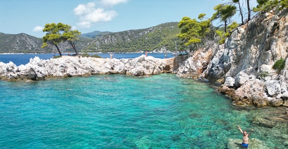 From Skiathos: Private Speed Boat Cruise to Skopelos Island
